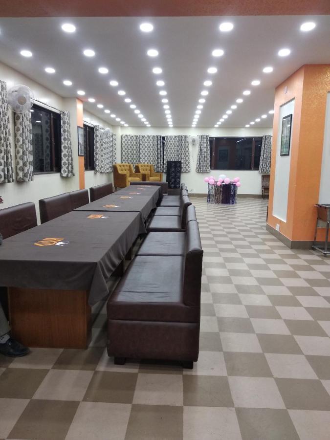Hotel Kala Mandir Palace Bikaner Exteriör bild
