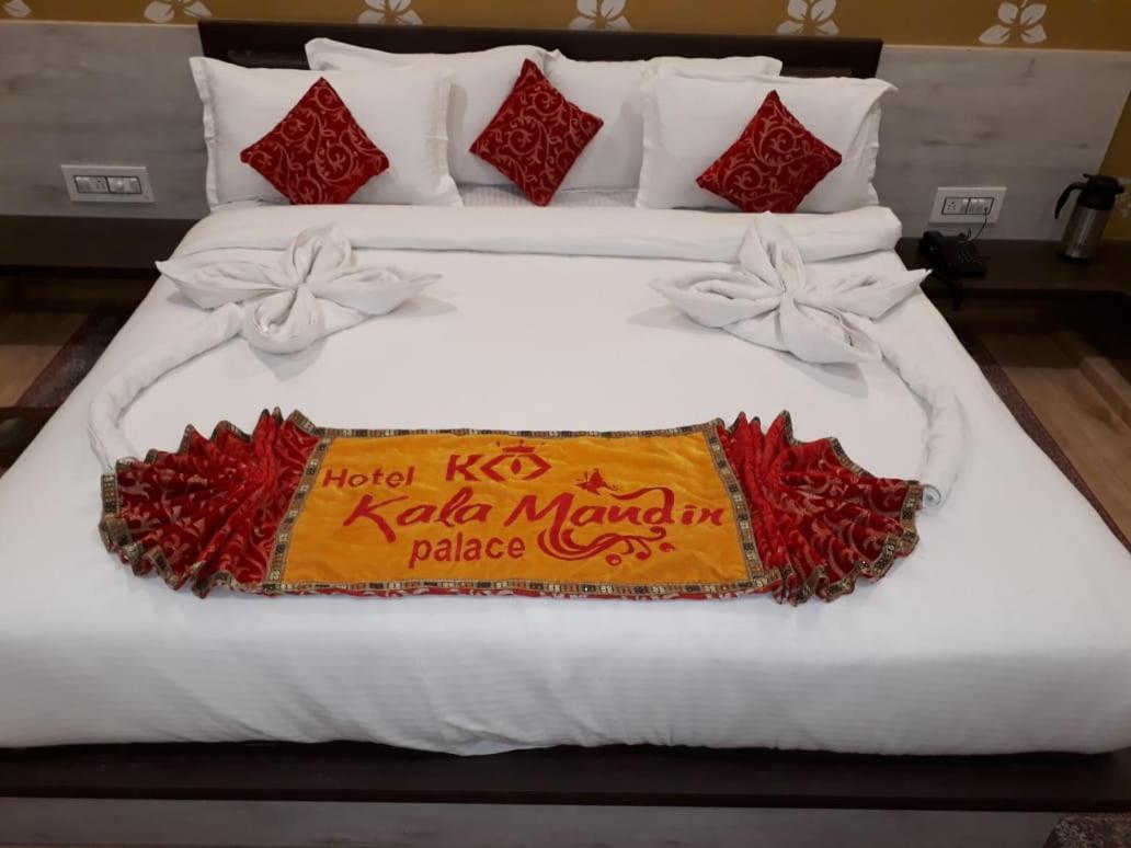 Hotel Kala Mandir Palace Bikaner Exteriör bild