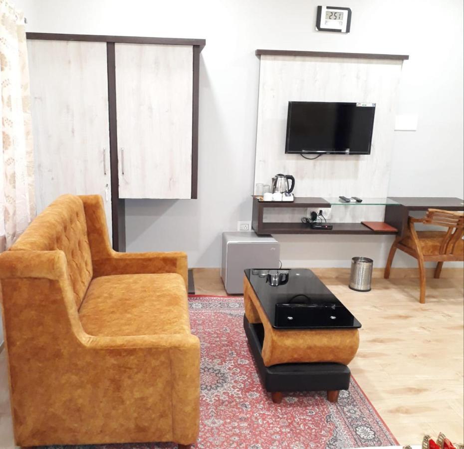 Hotel Kala Mandir Palace Bikaner Exteriör bild