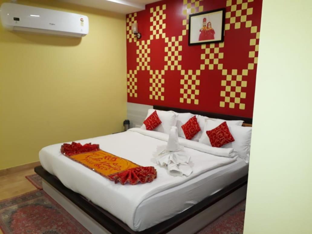 Hotel Kala Mandir Palace Bikaner Exteriör bild
