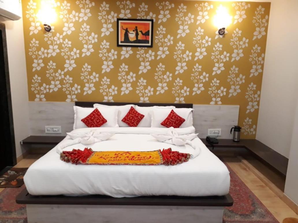 Hotel Kala Mandir Palace Bikaner Exteriör bild